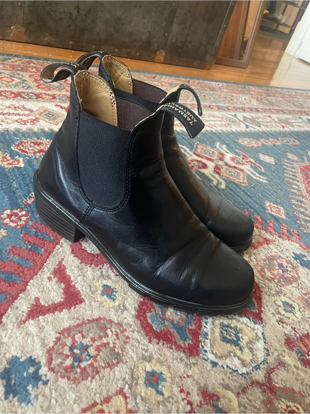 Blundstone Black Leather Chelsea Chukka Boots